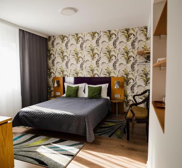 펜션 Vila Ranya Adults Only