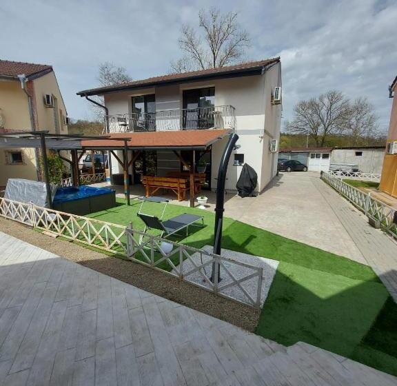 פנסיון Vila Maria Băile Felix