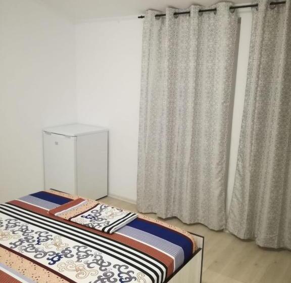 פנסיון Yraida S House Constanta