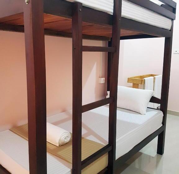 Sky Hostel Negombo
