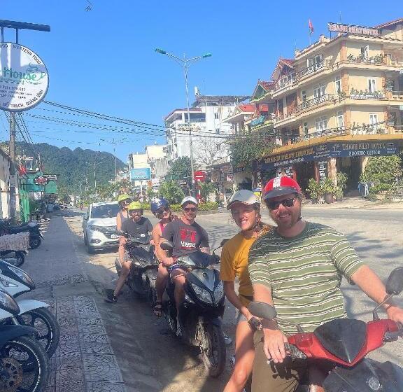 Starlet Hotel Phong Nha