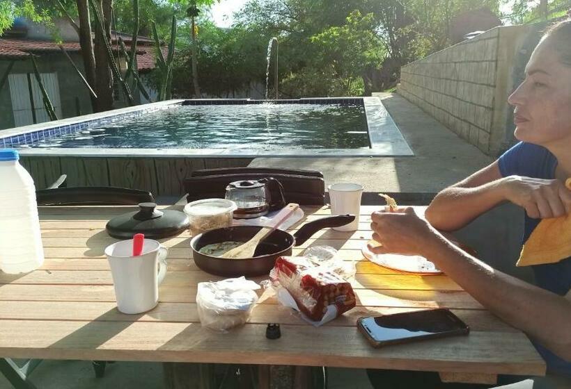 호스텔 Quitinetes Beira Rio