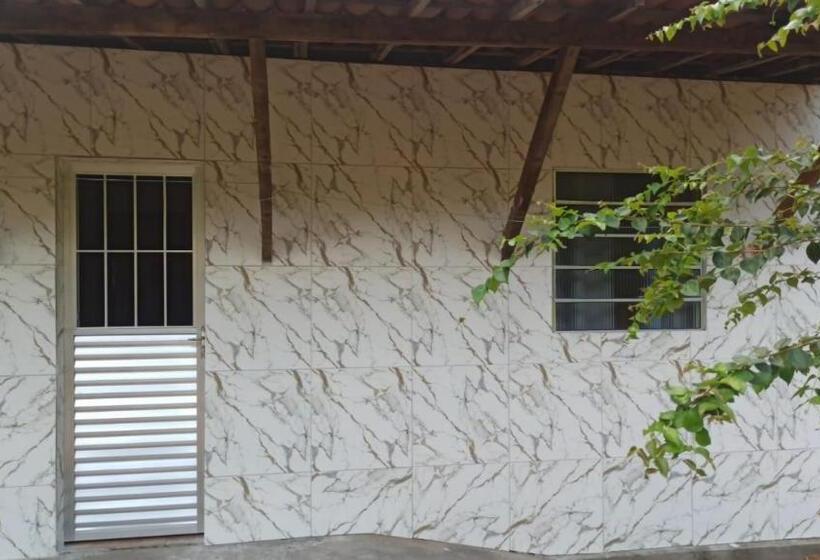 호스텔 Quitinetes Beira Rio