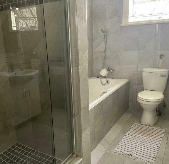 Bed and Breakfast Fj S Place