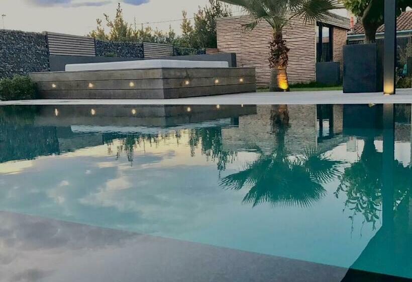 تختخواب و صبحانه Les Cocons Du Bassin   Cocon Spa&design