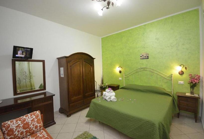 민박 Tre Passi Dal Mare