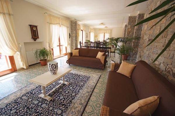 住宿加早餐  Villa Capitorsola