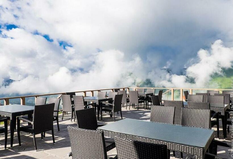 Hostel Near Ski Lift