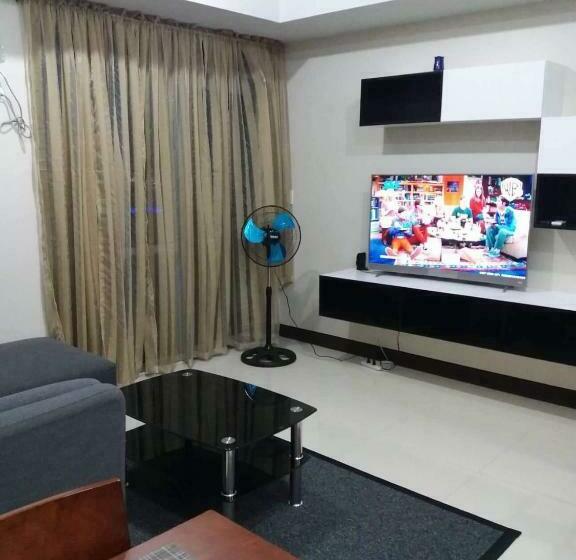 هتل Cubao Manhattanheights Unit 23d Tower C, 1 Br