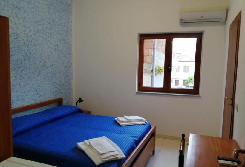 בית מלון כפרי Parigino