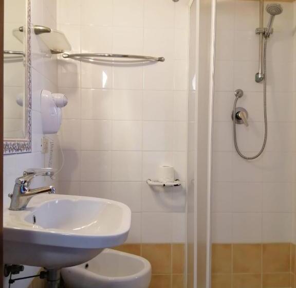 בית מלון כפרי Parigino