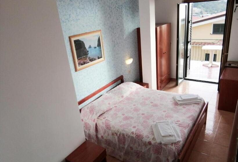 בית מלון כפרי Parigino