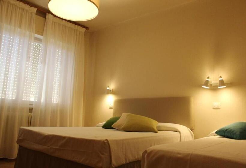 ホテル Ristorante Il Gabbiano