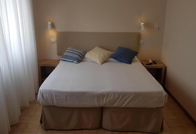 ホテル Ristorante Il Gabbiano