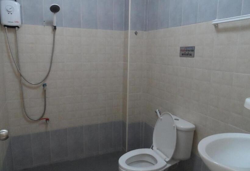 پانسیون กู๊ดวิวสัตหีบ