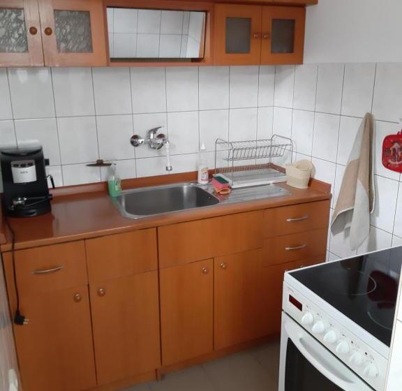 بنسيون къща поколения