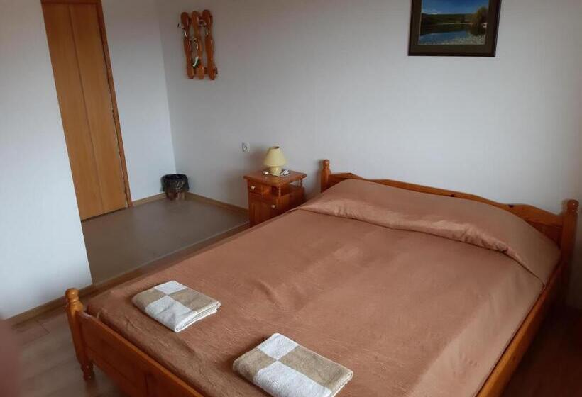 بنسيون къща поколения