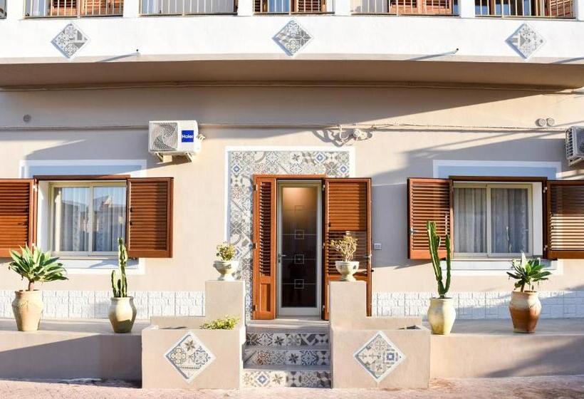 펜션 Dolcelina Home