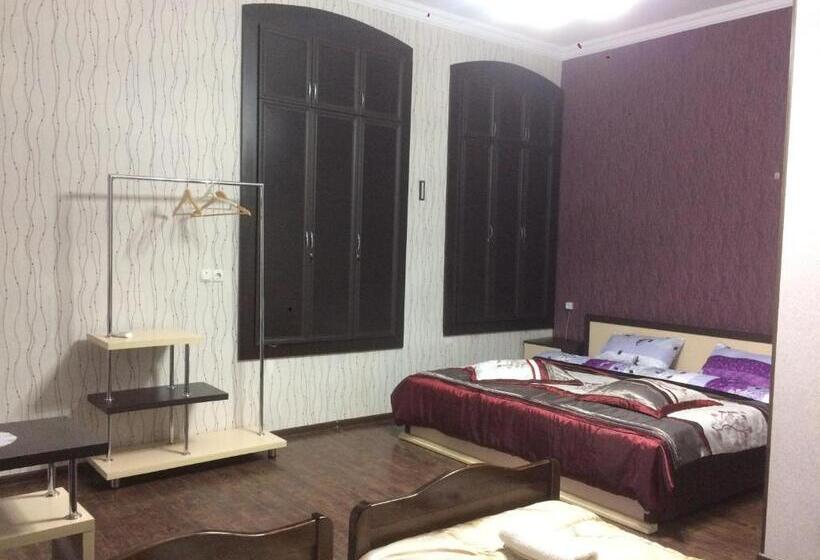 پانسیون Guest House Loza