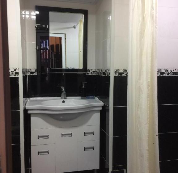 پانسیون Guest House Loza