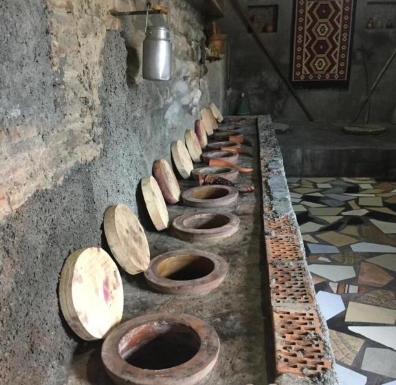 پانسیون Guest House Loza