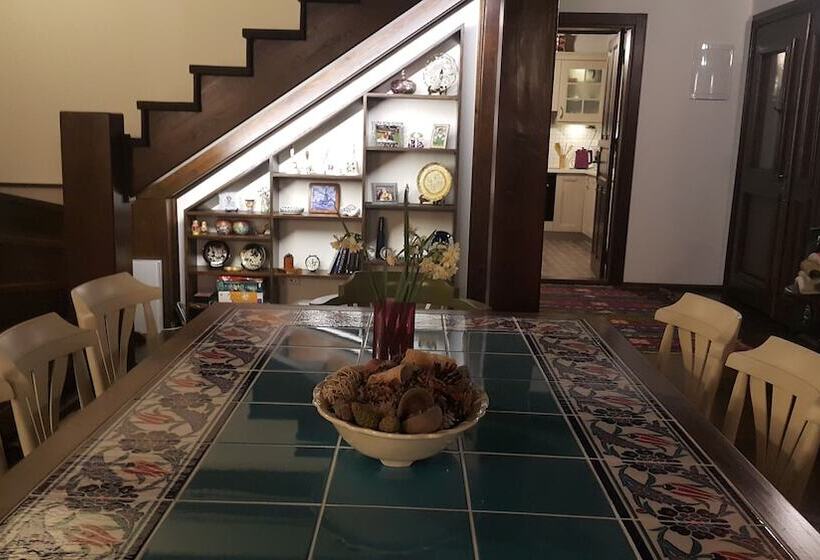 پانسیون Mandarin Guesthouse   Adult Only