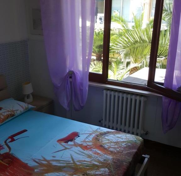 ペンション Rosagarden S