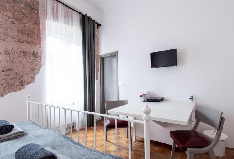 پانسیون Sobe Poldka