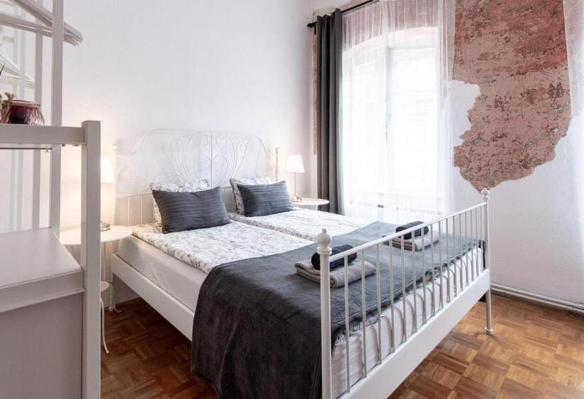 پانسیون Sobe Poldka