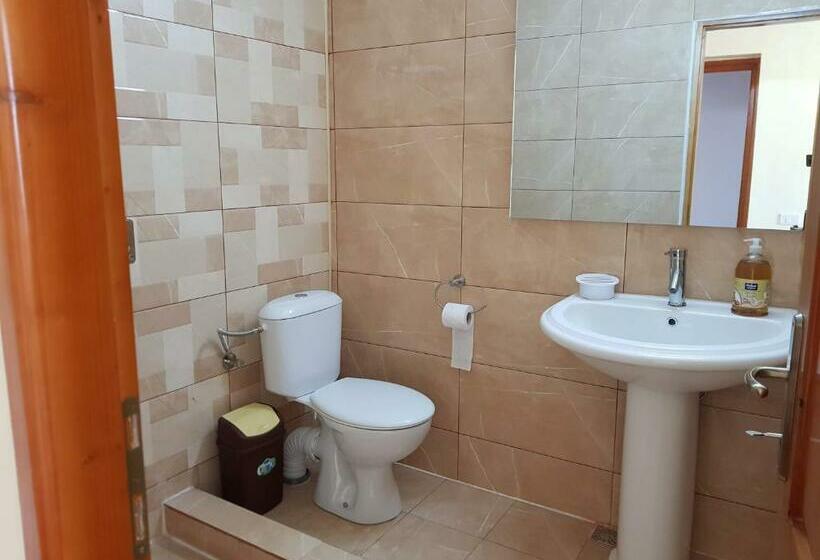 膳宿费 Vila Nicol