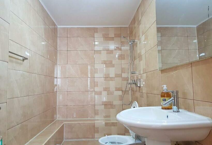 膳宿费 Vila Nicol