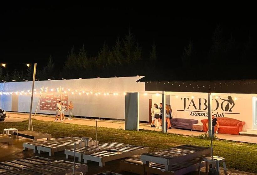 Курорт Mojo Beach