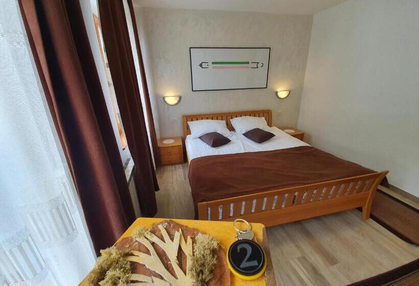 تختخواب و صبحانه Restaurant And Rooms Kotlar