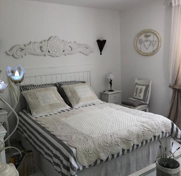 Bed and Breakfast Villa Oïa