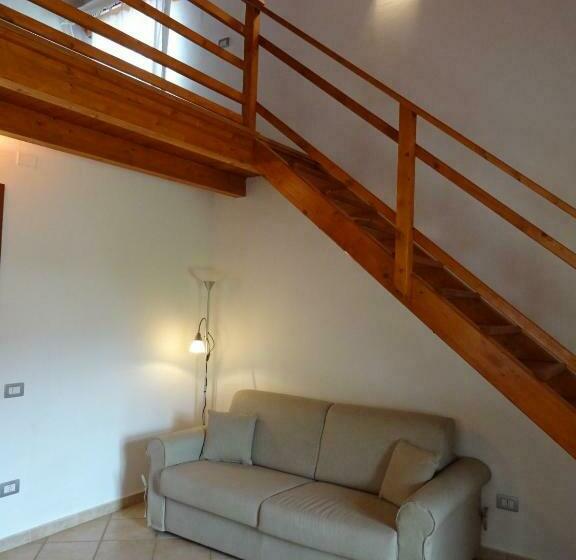 בית מלון כפרי Agriturismo Camboni