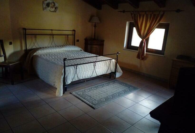 Отель Agriturismo La Valle Incantata Gerace