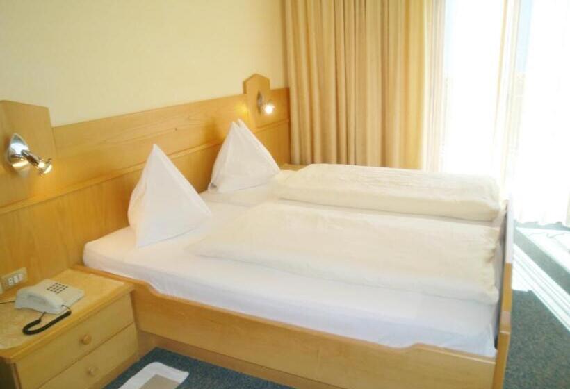 فندق Garni Nunnemairhof