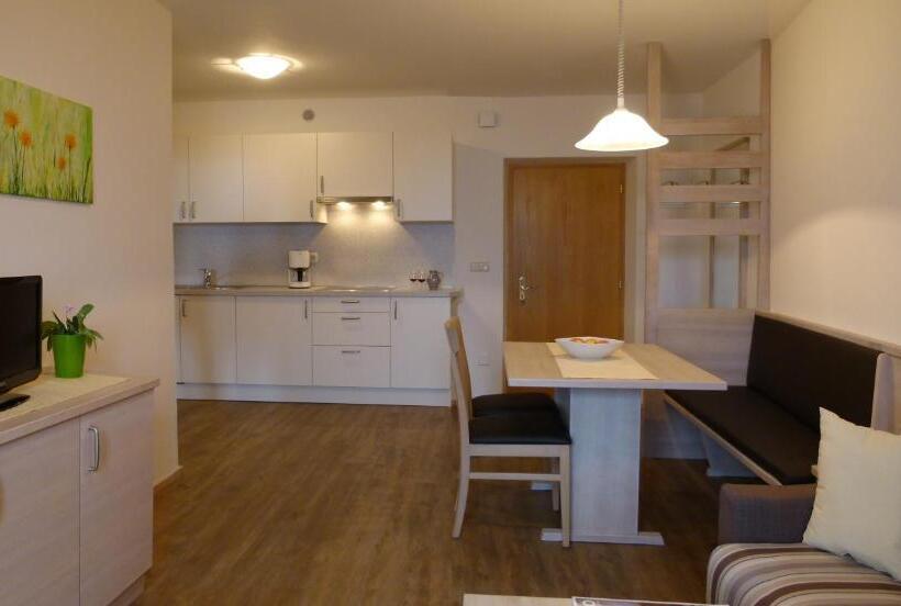 فندق Garni Nunnemairhof