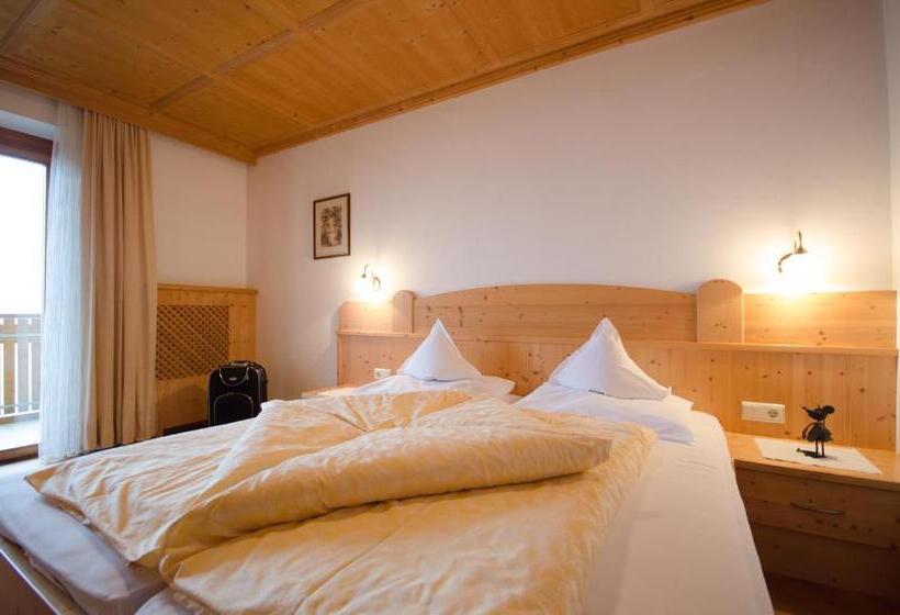 فندق Garni Nunnemairhof