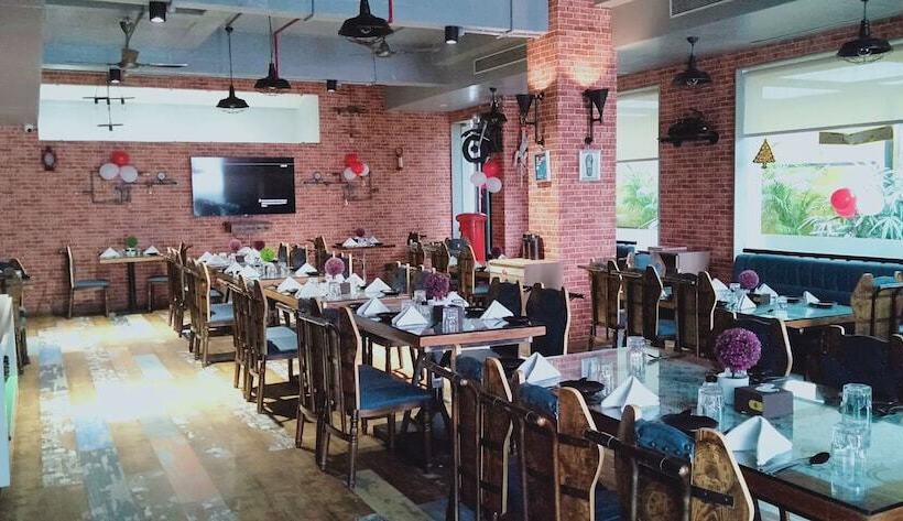 בית מלון כפרי Rs Exclusive Stay & Fine Dine   Near To Akola Junction