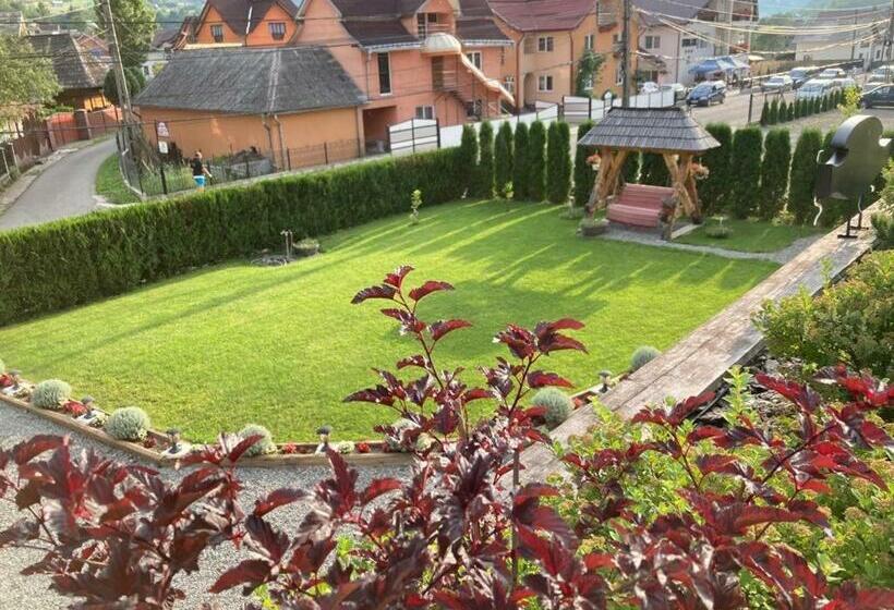 ペンション Casa Ralucăi