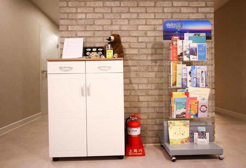 Пансион Lighthouse Guesthouse