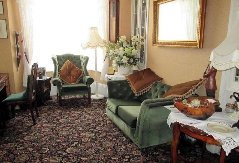 膳宿费 Number One Guesthouse