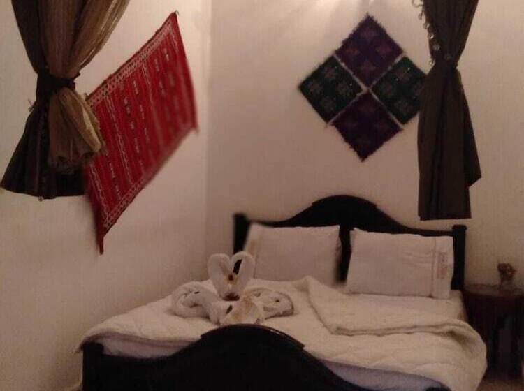 リヤド Dar Tsouli