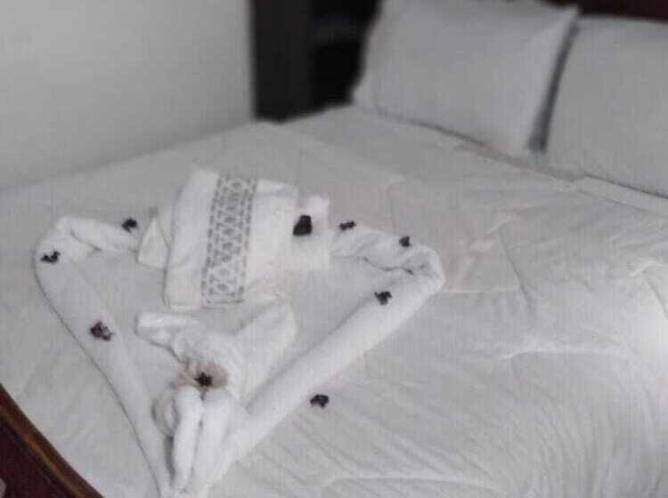 リヤド Dar Tsouli