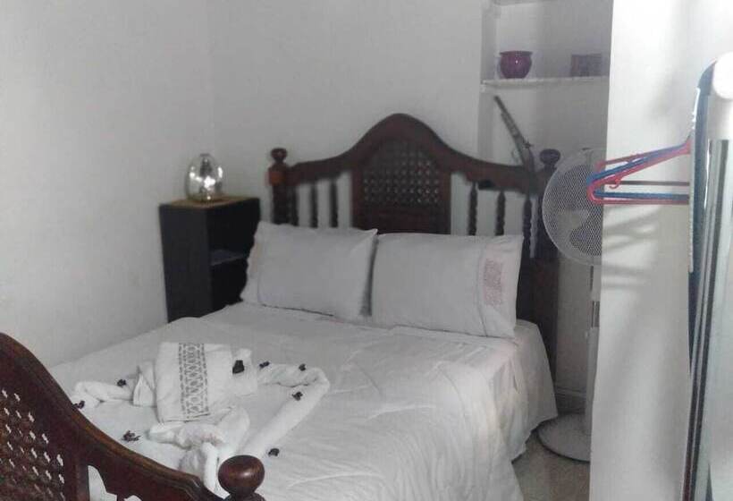 リヤド Dar Tsouli