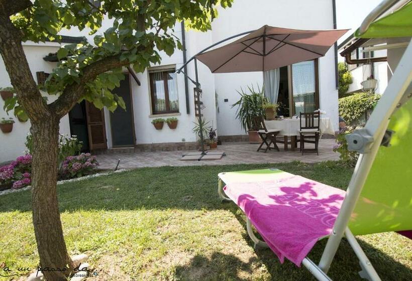 مبيت وإفطار A Un Passo Da..