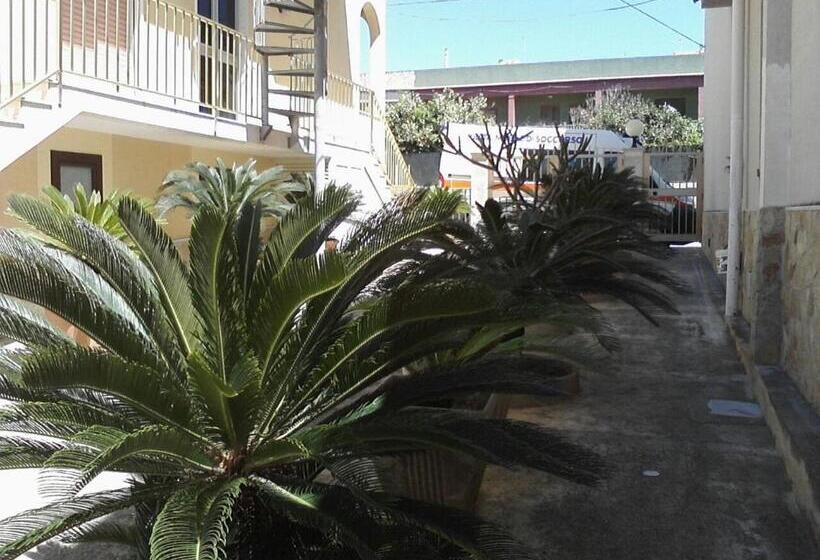 تختخواب و صبحانه Al Camedrio