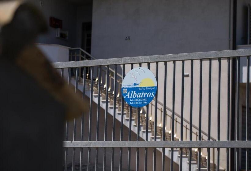 مبيت وإفطار Albatros