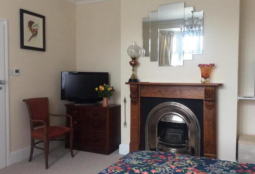 مبيت وإفطار Heatherdene House